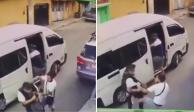 En el video se observa cómo el asaltante amenaza al pasajero a punta de pistola para volverlo a ingresar en la combi.
