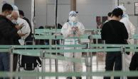 Redoblan aplicación de pruebas en aeropuertos por el riesgo de que se filtren contagios de nueva variante, ayer.