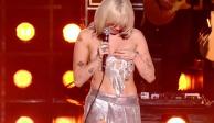 Miey Cyrus sufre bochornoso momento en pleno concierto