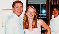 Virginia Giuffre afirma que cuando ella tenía 17 años el empresario Jeffrey Epstein la traficaba para tener relaciones sexuales con personas poderosas, incluido el príncipe Andrés.