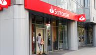 Banco Santander estaría interesado en compra de Banamex.