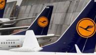 Aviones de Lufthansa en el aeropuerto de Frankfurt, Alemania