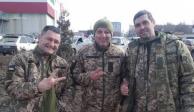 Yuriy Vernydub (centro) dejó su puesto como DT del&nbsp;Sheriff Tiraspol para unirse a la guerra entre Rusia y Ucrania.