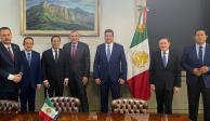 Fotografía tras la reunión entre gobernadores del PAN y el secretario de gobernación, Adán Augusto López.