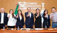 Marko Cortés, dirigente nacional del PAN, con las y los candidatos que buscarán ganar las elecciones a gubernaturas en 2022