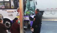 Ofrecen dinero a lesionados de choque entre dos unidades de transporte en Tlalpan
