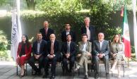 El nuevo consejo directivo de AMELAF, al centro el nuevo presidente Luis Verduzco , a su derecha el presidente saliente Arturo Morales