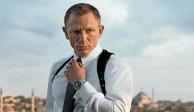 Daniel Craig tiene COVID, suspende funciones en Broadway