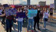 Colectivas feministas marcha en Nuevo León; piden justicia para Debanhi Escobar.