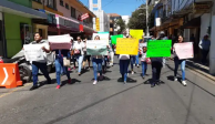 Normalistas bloquean zona norte de Chilpancingo