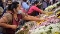 Personas adelantan sus compras de adorno florales previo a la celebración del 10 de mayo: Día de la Madre.