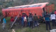 Autobús cae por un precipicio en Perú; hay 11 muertos y 34 heridos.