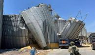 Colapso de 3 silos en empresa de alimentos de Torreón deja 2 heridos y un desparecido