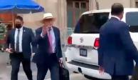 El embajador de Estados Unidos en México, Ken Salazar, en las inmediaciones de Palacio Nacional