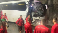 Futbolistas de la selección de Bulgaria después del accidente automovilístico en Georgia, donde jugarán en la Fecha 4 de la UEFA Nations League.