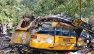 16 personas mueren en India tras caída de autobús de un barranco