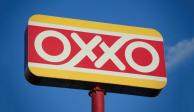 Dos tiendas OXXO fueron afectadas por los hechos violentos.