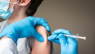Arranca vacunación a menores de 9 años