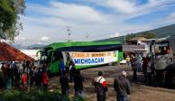 Comuneros indígenas realizan bloqueos en cuatro carreteras de Michoacán para exigir un alto a la discriminación