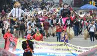 Integrantes de distintas comunidades indígenas de alrededor del país se reunieron en el Ángel de la Independencia para conmemorar el Día Internacional de los Pueblos Indígenas.