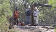 Los equipos de rescate en la boca del pozo minero “La Agujita” intensificaron los trabajos, ayer.