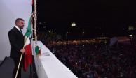 Mauricio Tabe, alcalde de Miguel Hidalgo, da el Grito de Independencia en la explanada de la demarcación frente a más de 4 mil personas.