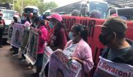 Protestan padres de los 43 en FGR