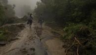 Afectaciones por el paso del huracán categoría 1 "Julia" en Centroamérica; reportan al menos 28 personas fallecidas.