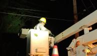 CFE restablece servicio eléctrico de usuarios afectados en Campeche y Tabasco por la Tormenta Tropical "Karl".