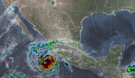 "Roslyn" se fortalece a huracán categoría 3; esperan que continúe ganando fuerza en las próximas horas.