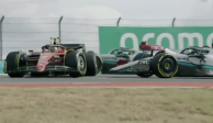 El momento exacto del choque entre Carlos Sainz y George Russell al arranque del Gran Premio de Estados Unidos de F1.