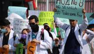 Médicos internos de pregrado se han manifestado en la Ciudad para exigir mejores condiciones de trabajo.