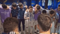 Lionel Messi dio unas emotivas palabras de aliento a sus compañeros de la Selección Argentina al medio tiempo de la final de la Copa América contra Brasil, el año pasado.