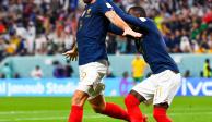 El delantero francés Olivier Giroud celebra un gol en la Copa del Mundo Qatar 2022