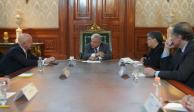 Presidente López Obrador la tarde del martes, en reunión con directivos de Mondelēz International.