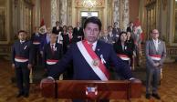 Renuncian los ministros de Perú.