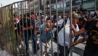Poder Judicial de Perú rechaza liberación de Pedro Castillo; seguidores del ex presidente levantan una barricada frente a la prisión de su líder campesino
