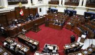 Congreso de Perú debate el adelanto de las elecciones.