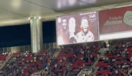Jugadores y aficionados de Chivas y Cruz Azul le rindieron un homenaje a Pelé previo a su duelo en la final de la Copa SKY 2022.