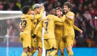 Los catalanes celebran su gol de ayer en el Wanda Metropolitano.