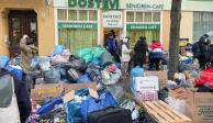 Los residentes turcos donan bienes para las víctimas del terremoto mortal en Turquía