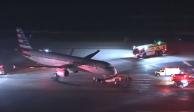 Accidente entre avión y autobús en aeropuerto de Los Ángeles deja 5 heridos; autoridades investigan la causa del choque que no pasó a mayores