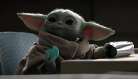 Baby Yoda se pasa de travieso en el tráiler de la temporada 3 de "The Mandalorian"
