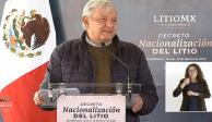 AMLO firma decreto de nacionalización del litio; "para que no lo puedan explotar extranjeros"