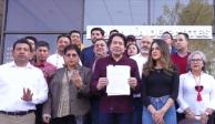 Morena acude al INE para solicitar la cancelación del registro del PAN como partido político.