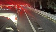 Accidente en la México-Cuernavaca provoca tráfico intenso; reportan deceso de un motociclista