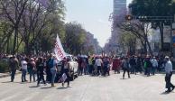 Simpatizantes comienzan a llegar al Centro Histórico de la Ciudad de México.
