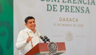 El gobernador Salomón Jara y el Presidente AMLO informaron avances de obras en Oaxaca.