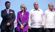 (De izq. a Der.:) Héctor Tejada, Nathalie Desplas, Miguel Torruco y Humberto Hernández, en el Tianguis Turístico CDMX, ayer.