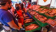 Venta de pescado en San Luis Mextepec, en el municipio de Zinacantepec, Estado de México, el pasado 5 de abril.